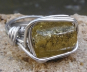 Glass Stoned Ring